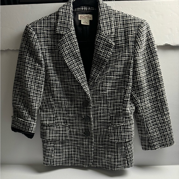 MICHAEL Michael Kors Jackets & Blazers - Michael Kors Blazer size 4